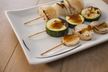 Cibo giapponese : spiedini di verdure 