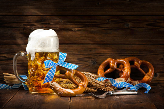Original bavarian pretzels with beer stein