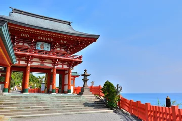 Zelfklevend Fotobehang 鵜戸神宮の門 © jjardbeg