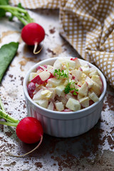  Fresh salad with radish and eggs
