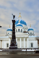 Fototapeta na wymiar Trinity Cathedral (1828-1835) and Column of Glory (1886), Saint Petersburg, Russia