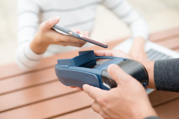 Customer pay with mobile phone by NFC