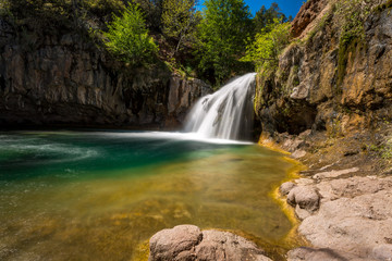 Fototapeta na wymiar Fossil springs creek in Arizona