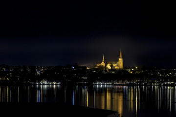 Obraz premium Roskilde Cathedral at Night