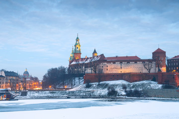 Obraz premium Wawel Castle in the evening in Krakow, Poland