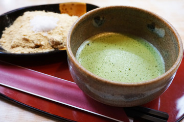 安倍川餅とお抹茶で一休み