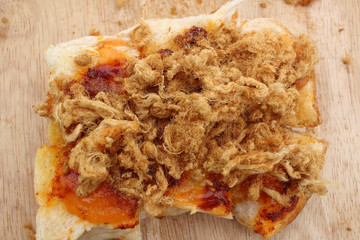 Bread and chilli sauce