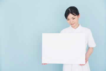 Fototapeta premium 女性看護師