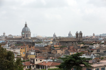 Fototapeta na wymiar the panorama of historic districts of Rome seen from the Pincio terrace