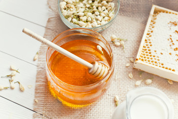 Jasmine honey and milk