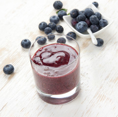 Blueberies with drink