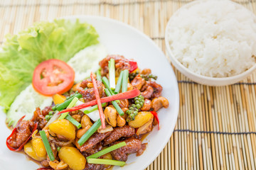 Thai cuisine Stir-fried Chicken with cashew nuts
