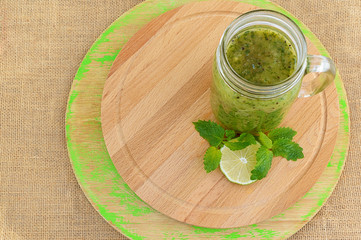 lime, kiwi, banana and mint Smoothie