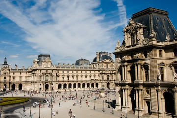Fototapeta na wymiar The Louvre - Paris - France