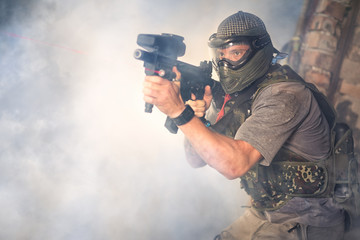 paintball shooters with gun