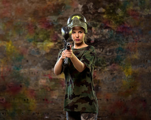 Fototapeta premium Female paintball player
