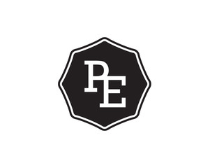 Obraz premium PE retro initial monogram letter logo. vintage label typography.