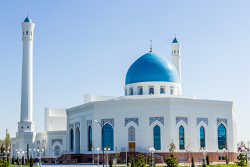 Obraz premium White mosque Minor in Tashkent, Uzbekistan