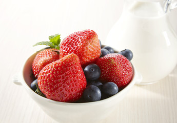 イチゴとブルーベリー