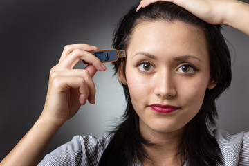 Obraz premium pluging memory stick into head