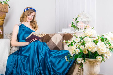 девушка в студии