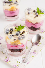 Black currant verrine