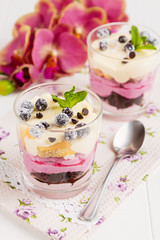 Black currant verrine