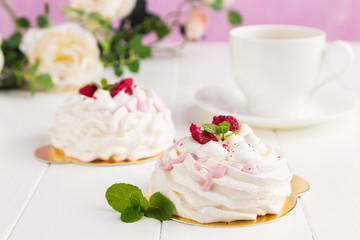 Mini pavlova with raspberries