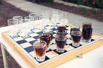 Tableaux sur verre Bar alcohol instead of chess