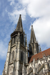 Fototapeta na wymiar Dom St. Peter zu Regensburg