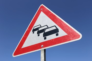 Deutsches Verkehszeichen: Stau