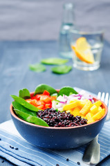 spinach, mango, black rice, pepper salad