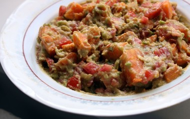 Sweet potatos with avocado salsa