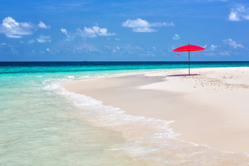 Fototapeta premium Beautiful ocean beach on Maldives