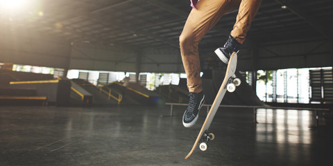 Skateboarding Practice Freestyle Extreme Sports Concept - obrazy, fototapety, plakaty