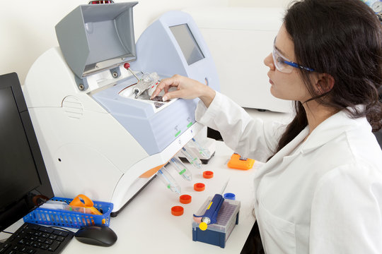 Female scientist in a research lab