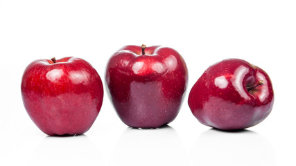 Fototapeta na wymiar fresh red apples isolated on white. Red apple on white backgro