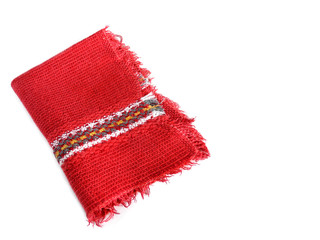 Красная салфетка на белом фоне