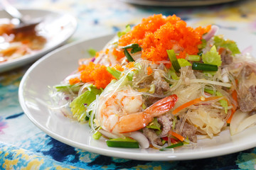 Fototapeta yam wun sen, thai mung bean noodle salad obraz