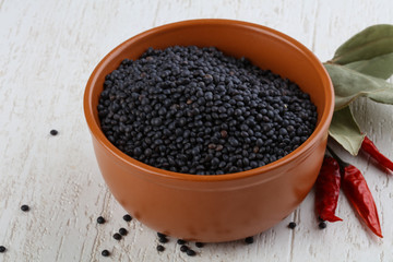 Black lentils