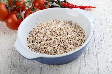 Raw pearl barley