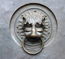 Lionhead Door Knocker 