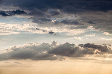 Obraz premium colorful dramatic sky with cloud at sunset