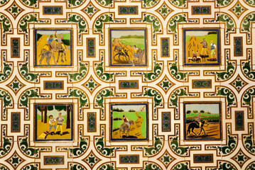 Obraz premium Cerámica con imágenes del Quijote, estación de Alcázar de San Juan, Ciudad Real