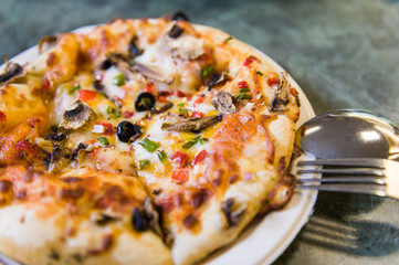 Delicious Italian vegetarian pizza with healthy ingredients.