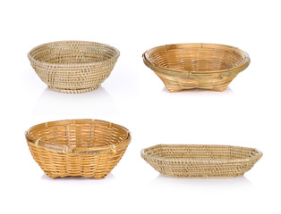Fototapeta vintage weave wicker basket isolated on white background obraz