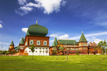 Fototapeta na wymiar Moscow. Kolomenskoye. The Palace of Tsar Alexei Mikhailovich