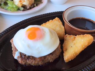 ハンバーグステーキ