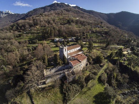 Cappella di Azzano, Seravezza, Versilia