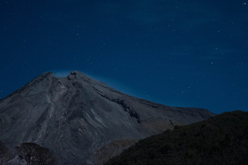 Fototapeta na wymiar volcano of colima